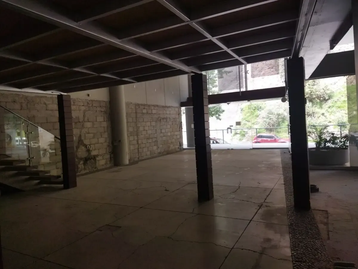 Local Comercial Spot2