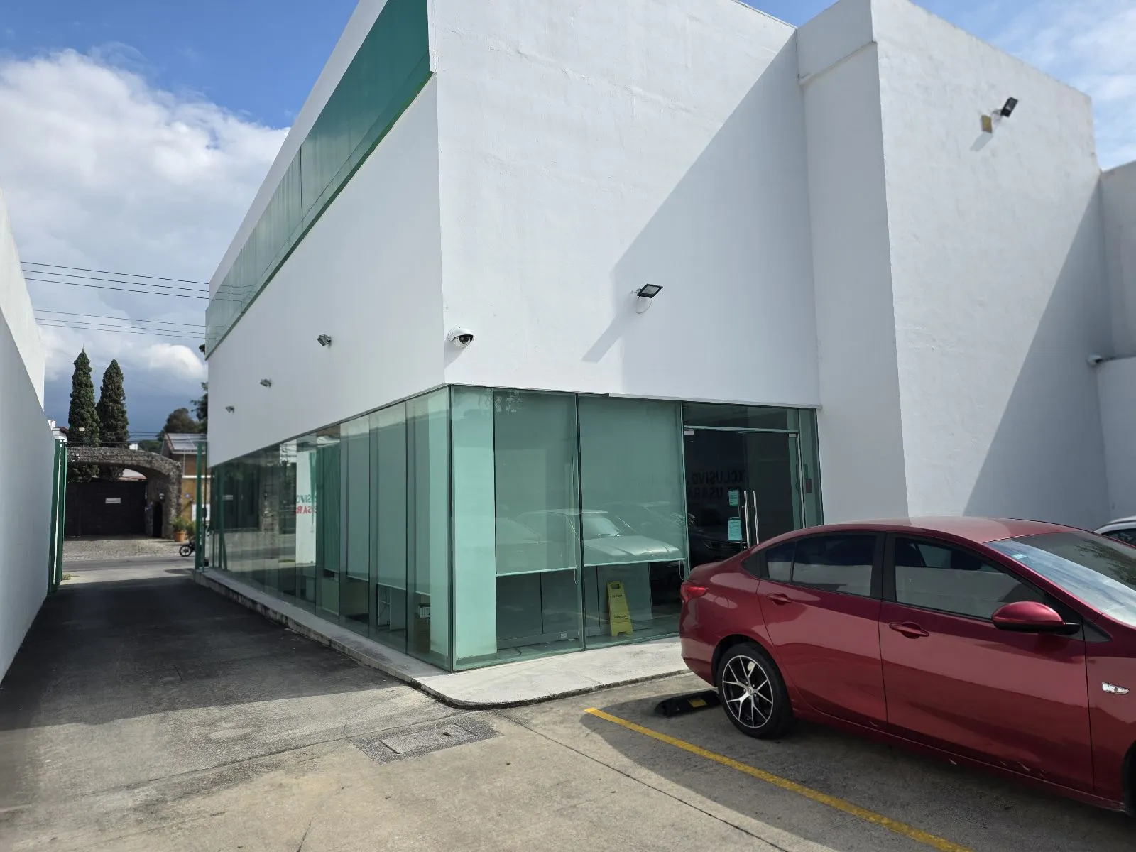 Local Comercial Spot2