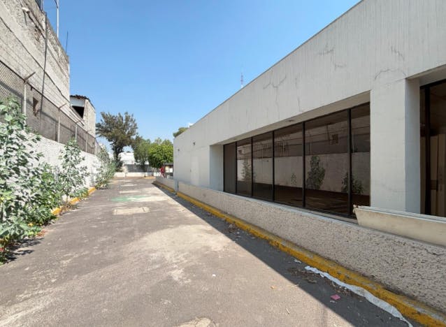 Local Comercial Spot2