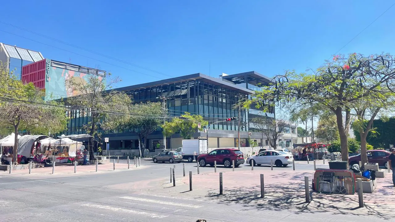 Local Comercial Spot2