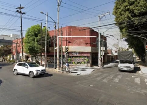 Local Comercial Spot2