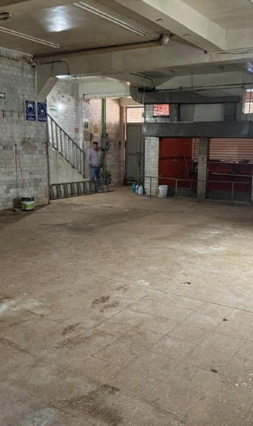 Local Comercial Spot2