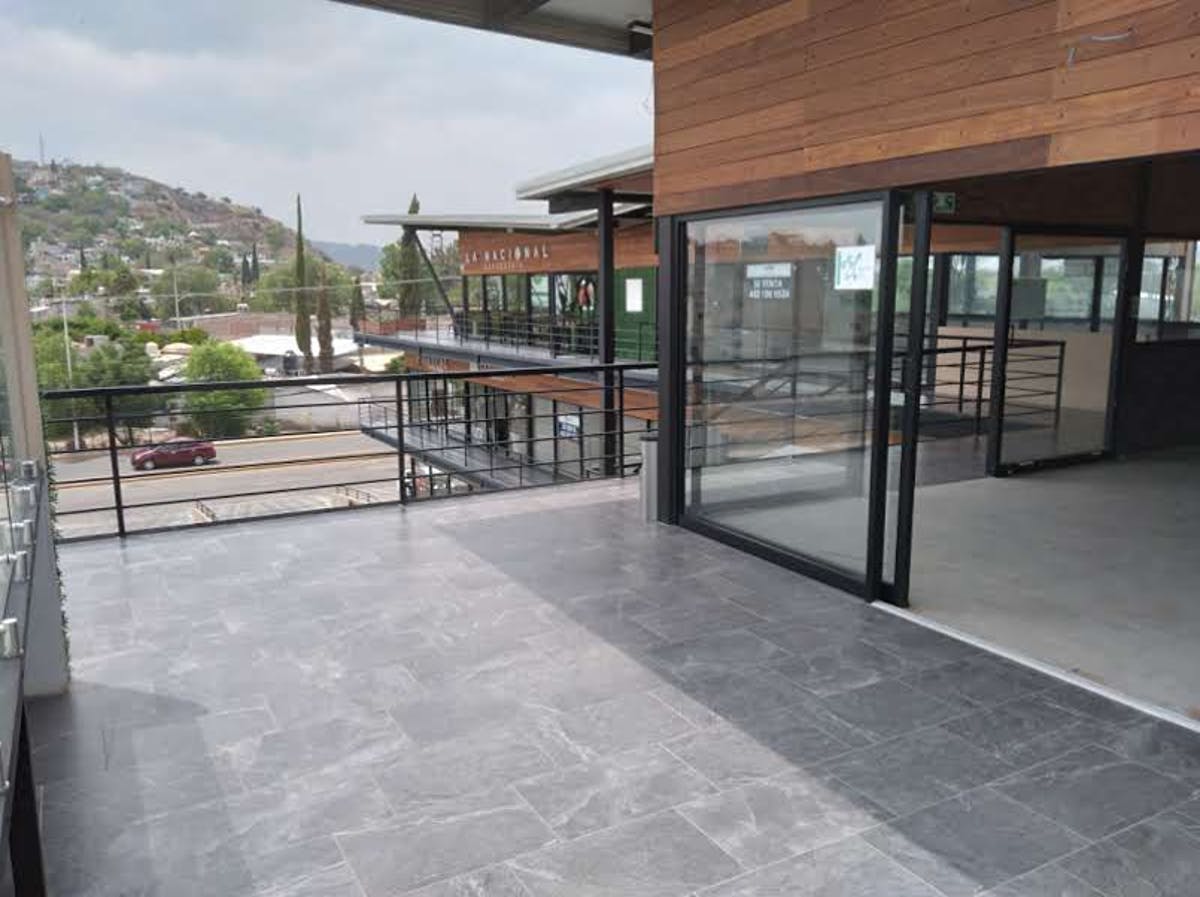 Local Comercial Spot2