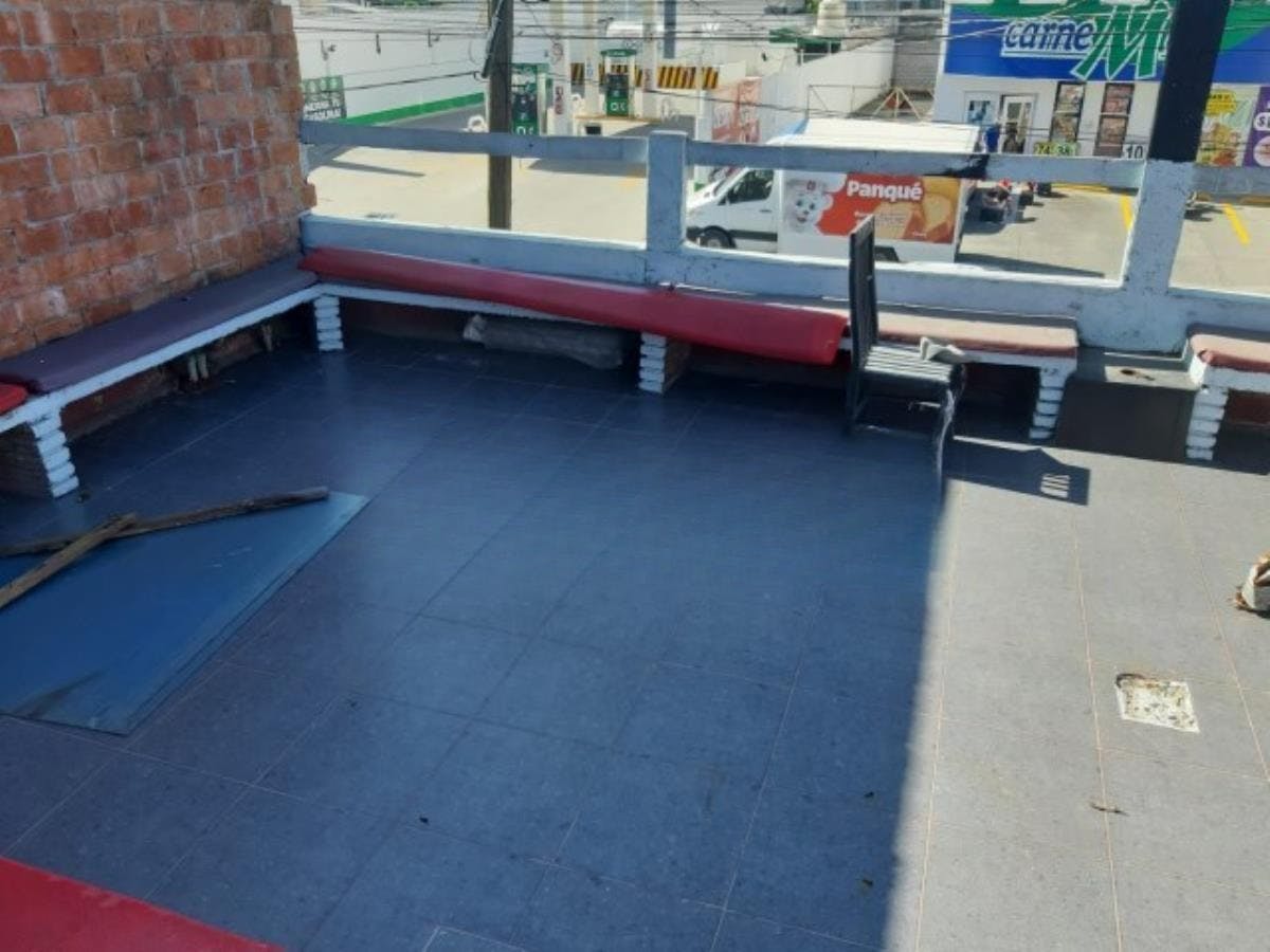 Local Comercial Spot2