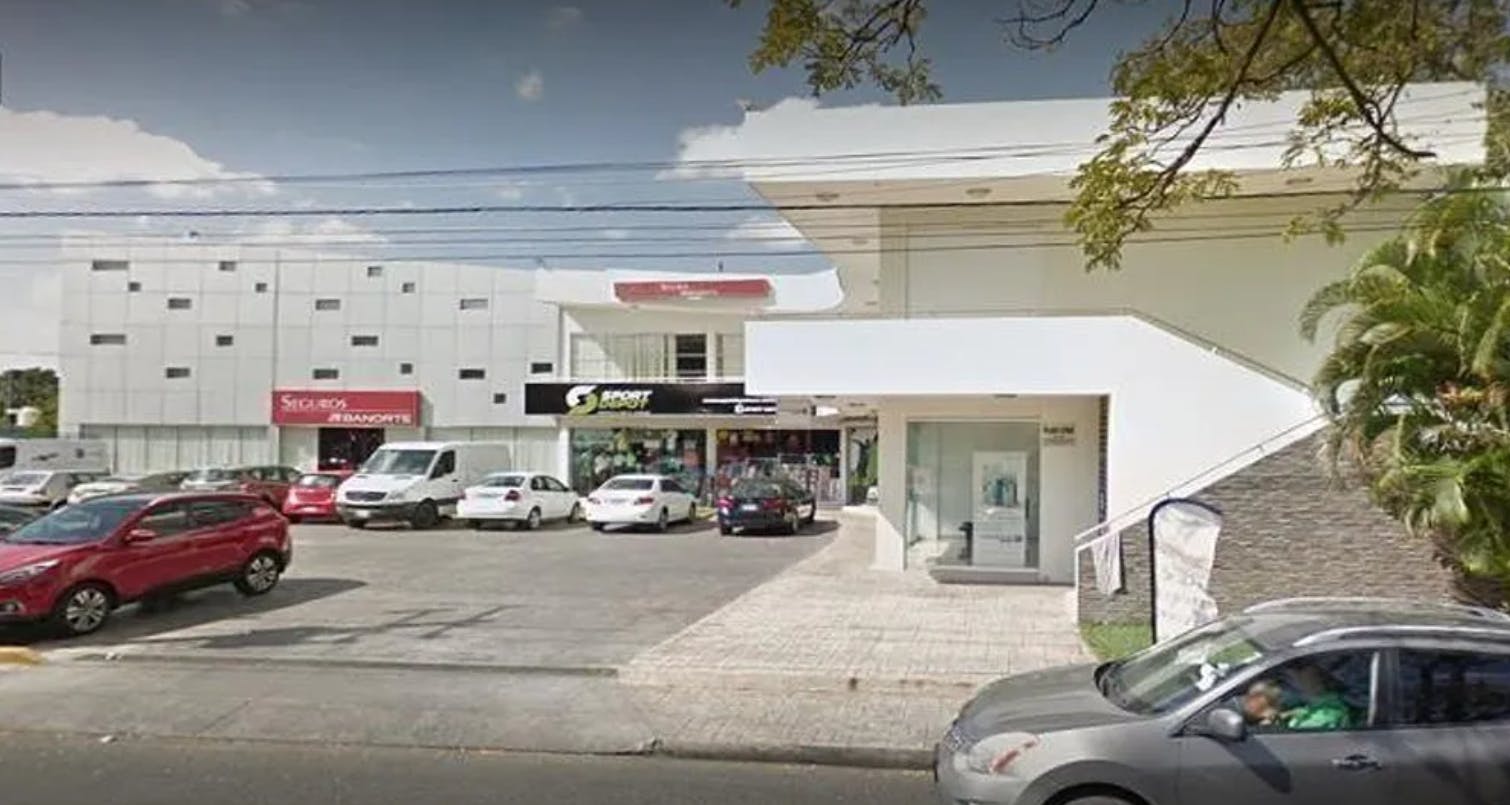 Local Comercial Spot2