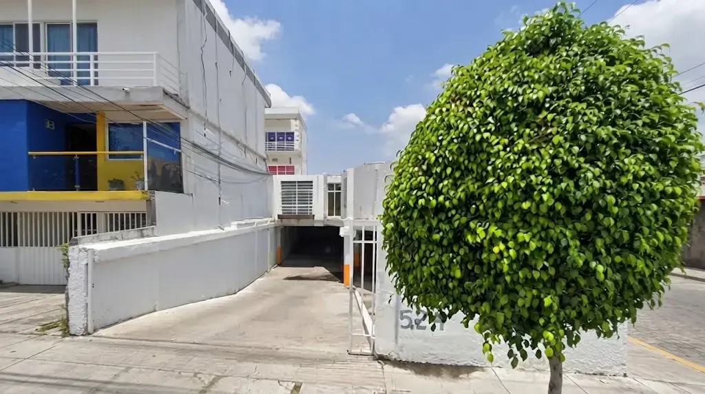 Local Comercial Spot2