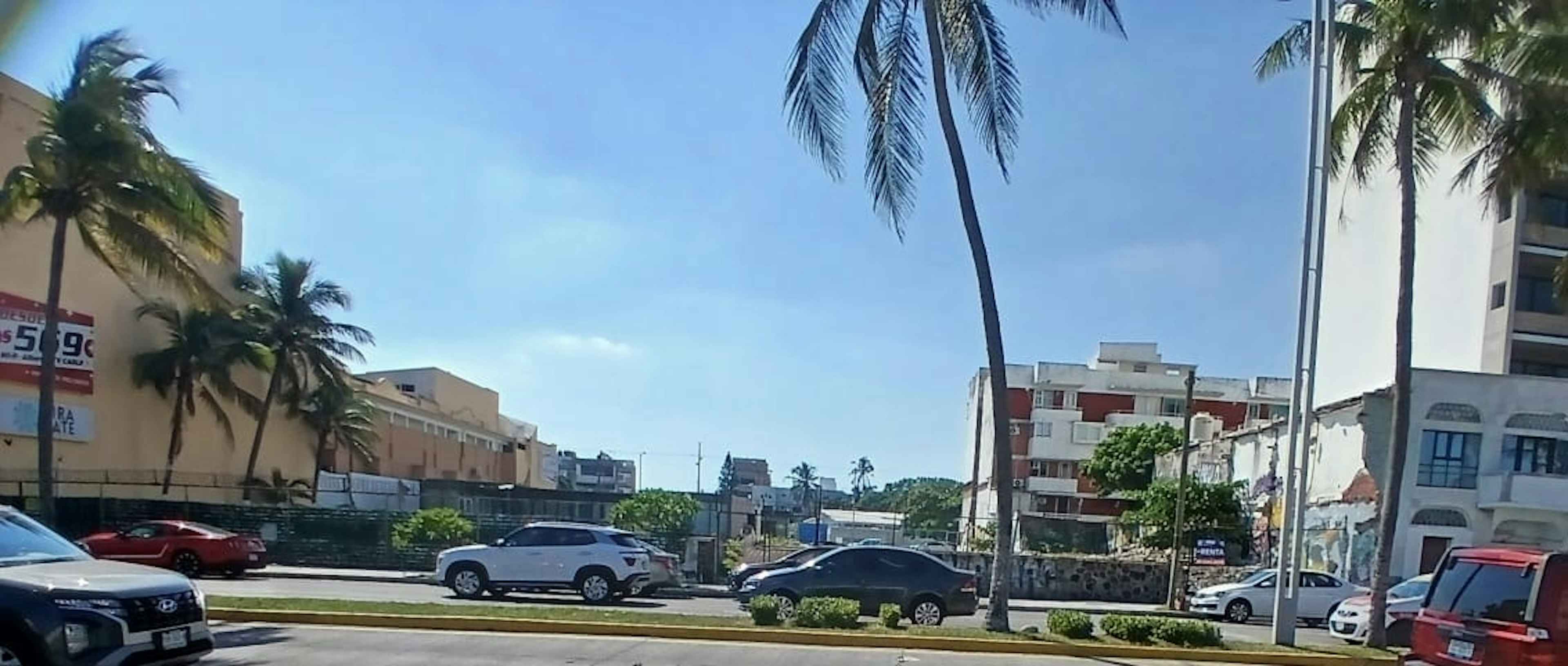 Boulevard Manuel Ávila Camacho 2707