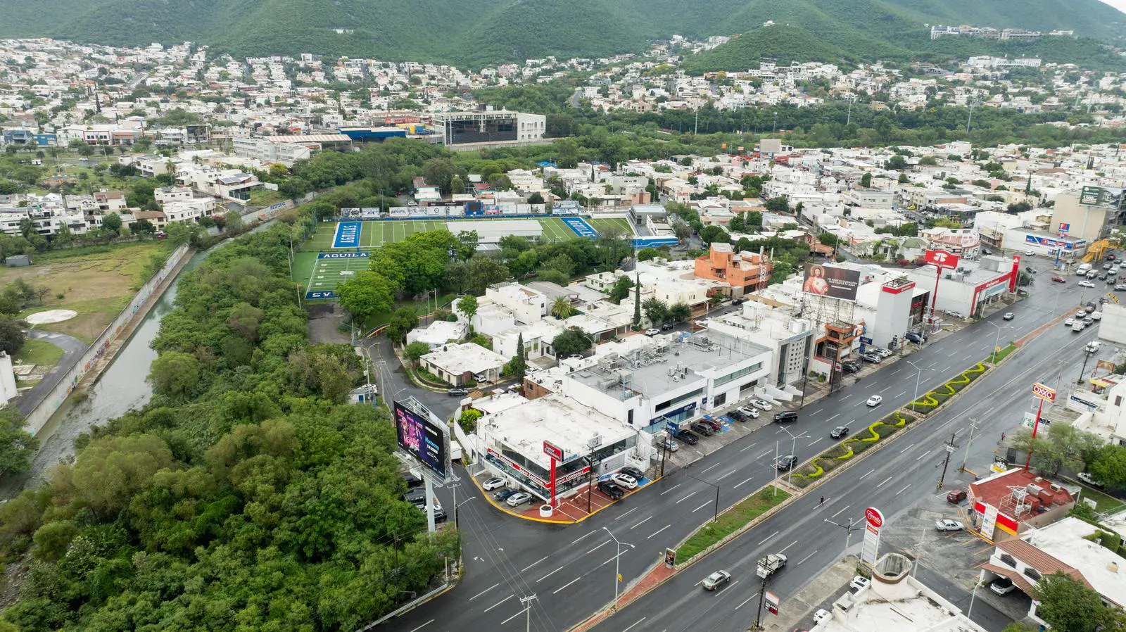 Local Comercial Spot2