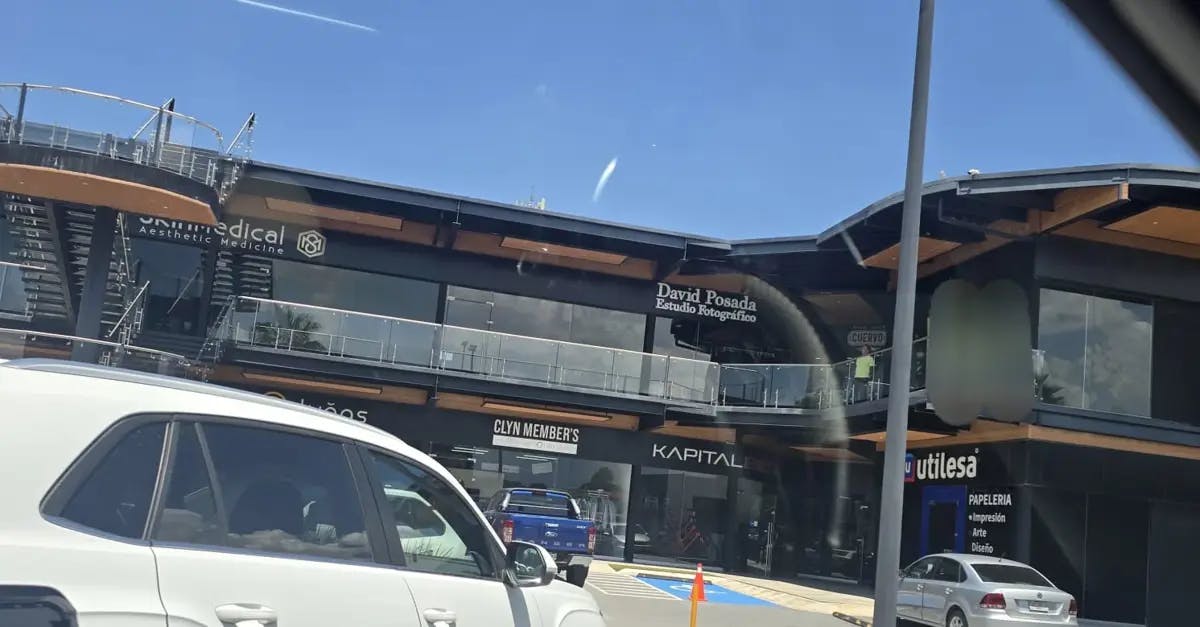 Local Comercial Spot2