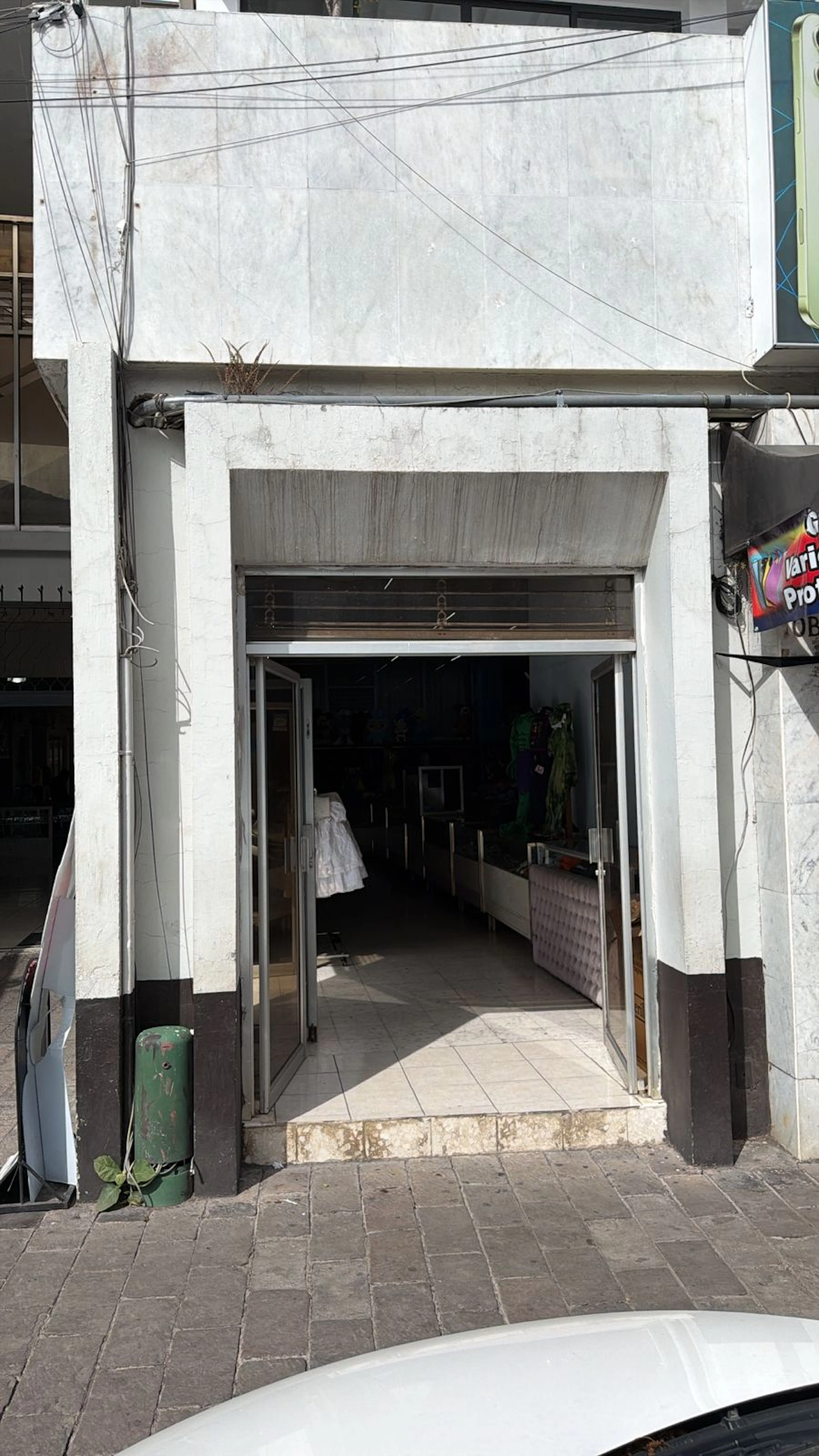 Local Comercial Spot2