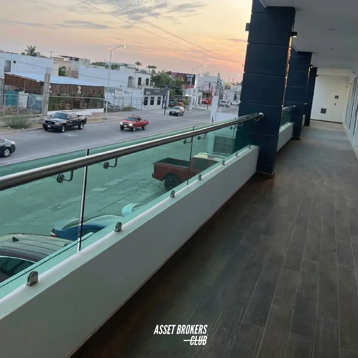 Local Comercial Spot2