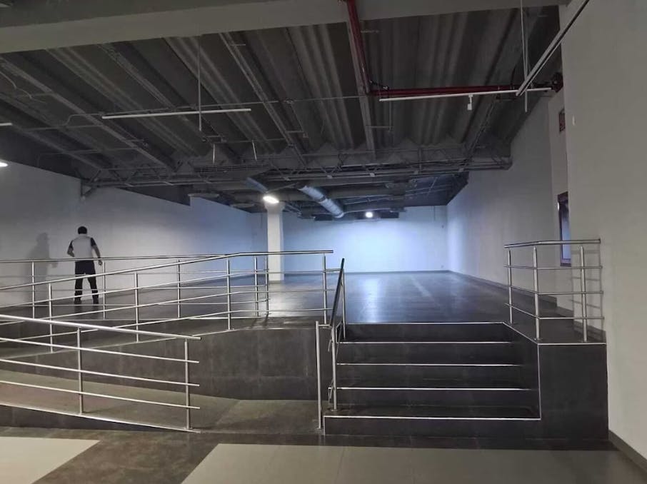 Local Comercial Spot2