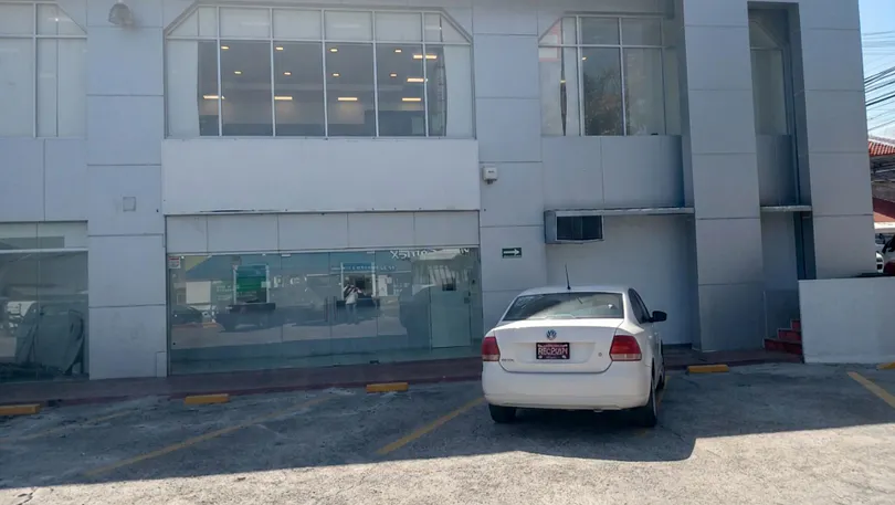 Local Comercial Spot2