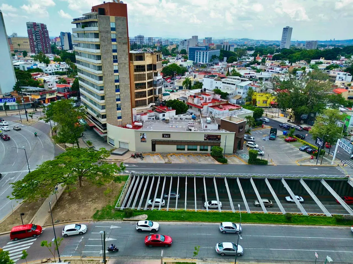 Local Comercial Spot2
