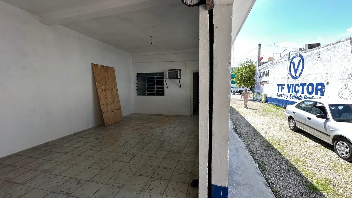 Local Comercial Spot2
