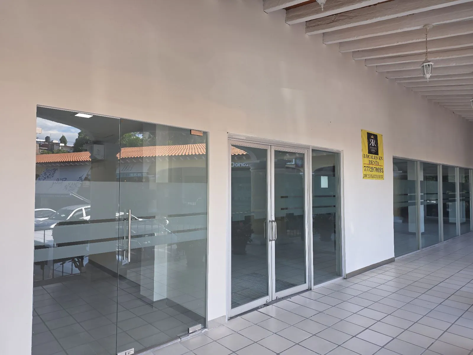 Local Comercial Spot2