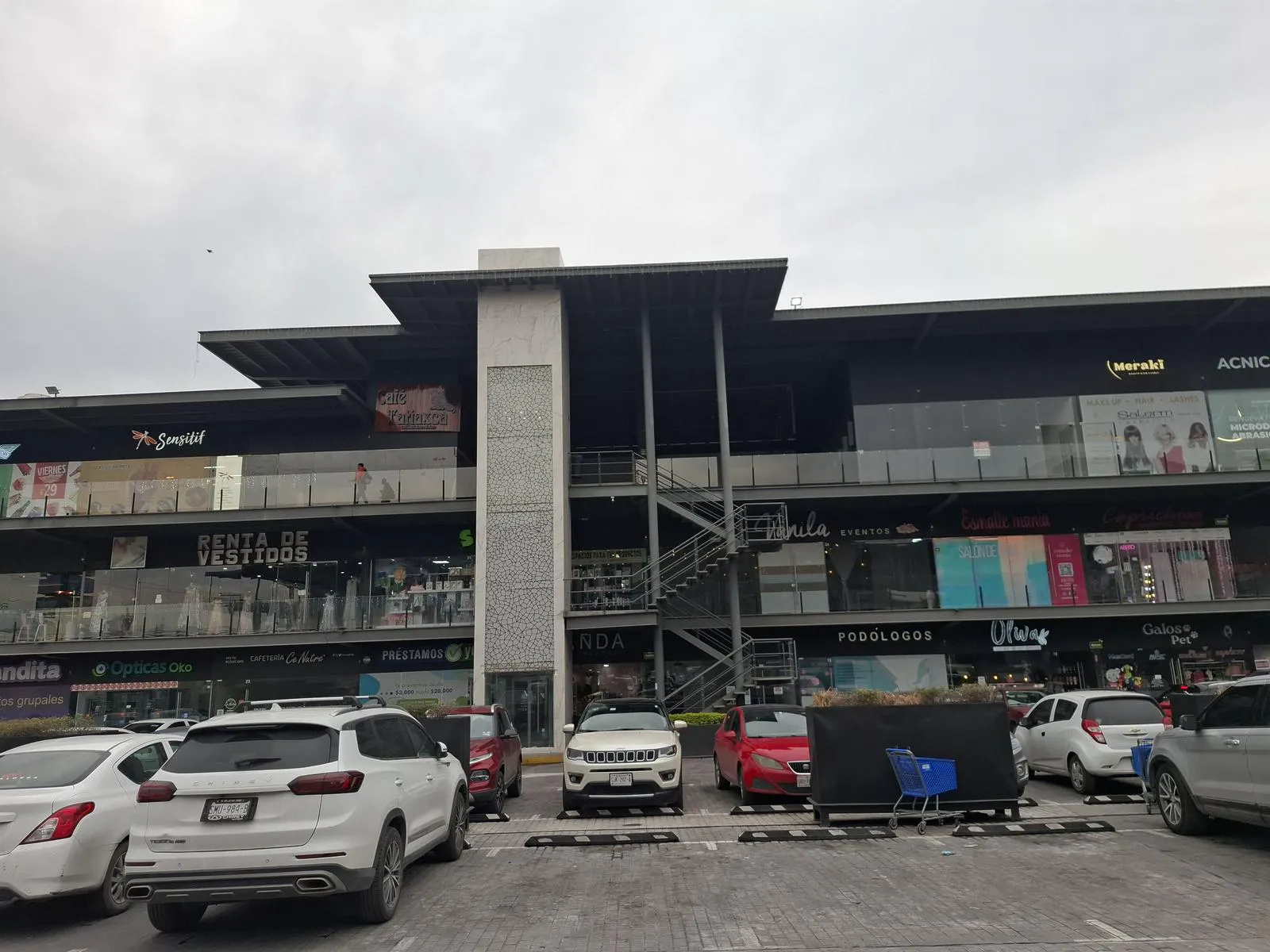 Local Comercial Spot2