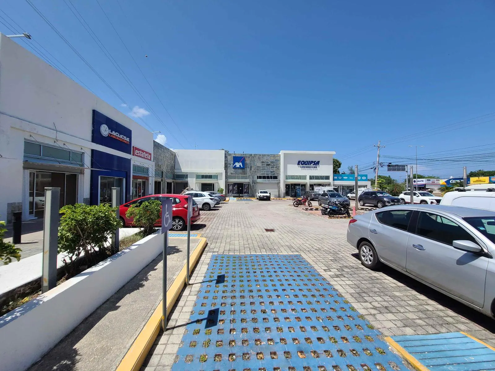 Local Comercial Spot2