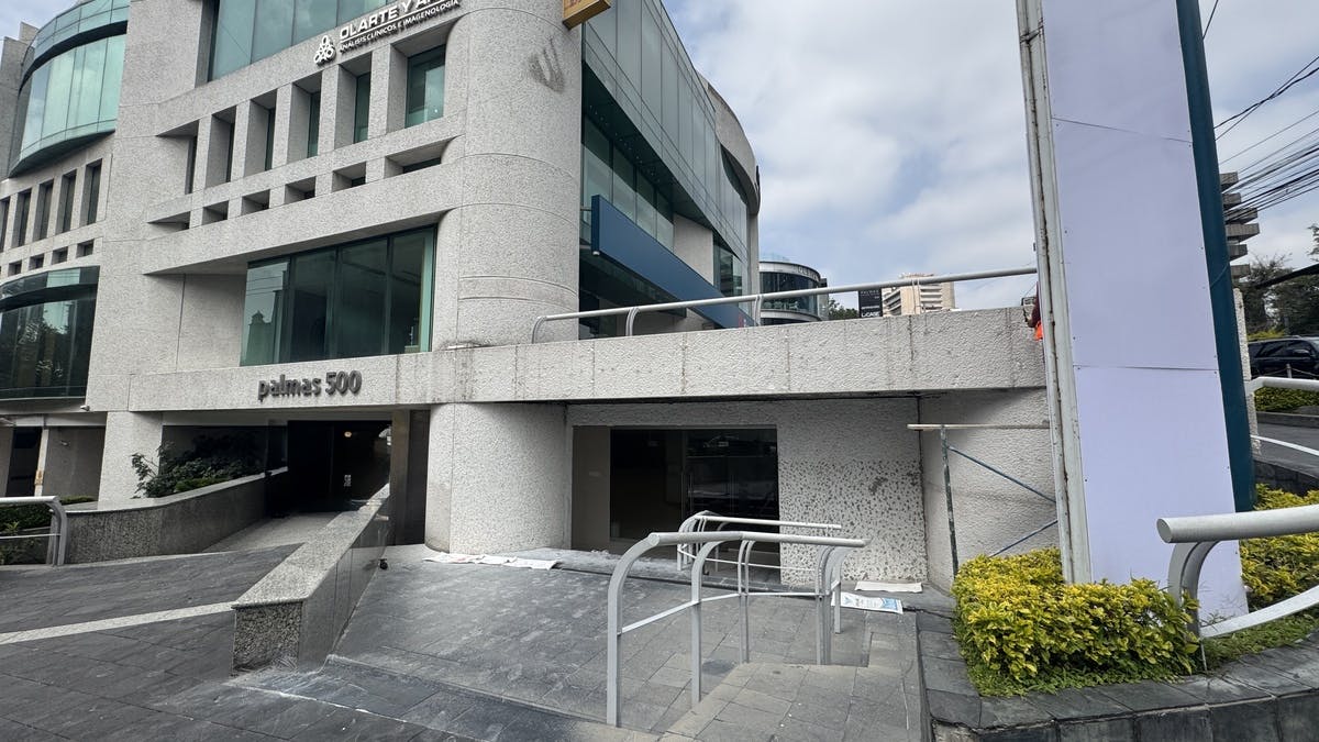 Local Comercial Spot2