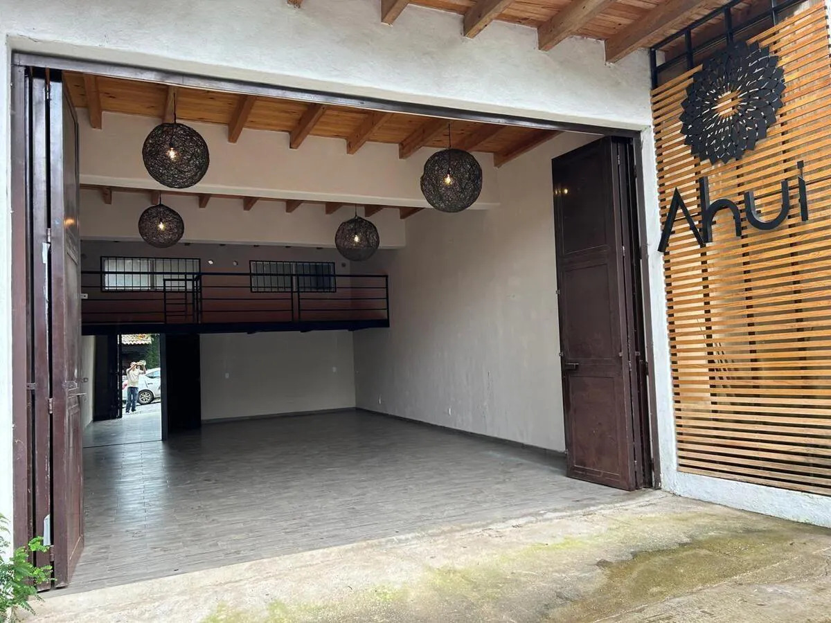 Local Comercial Spot2