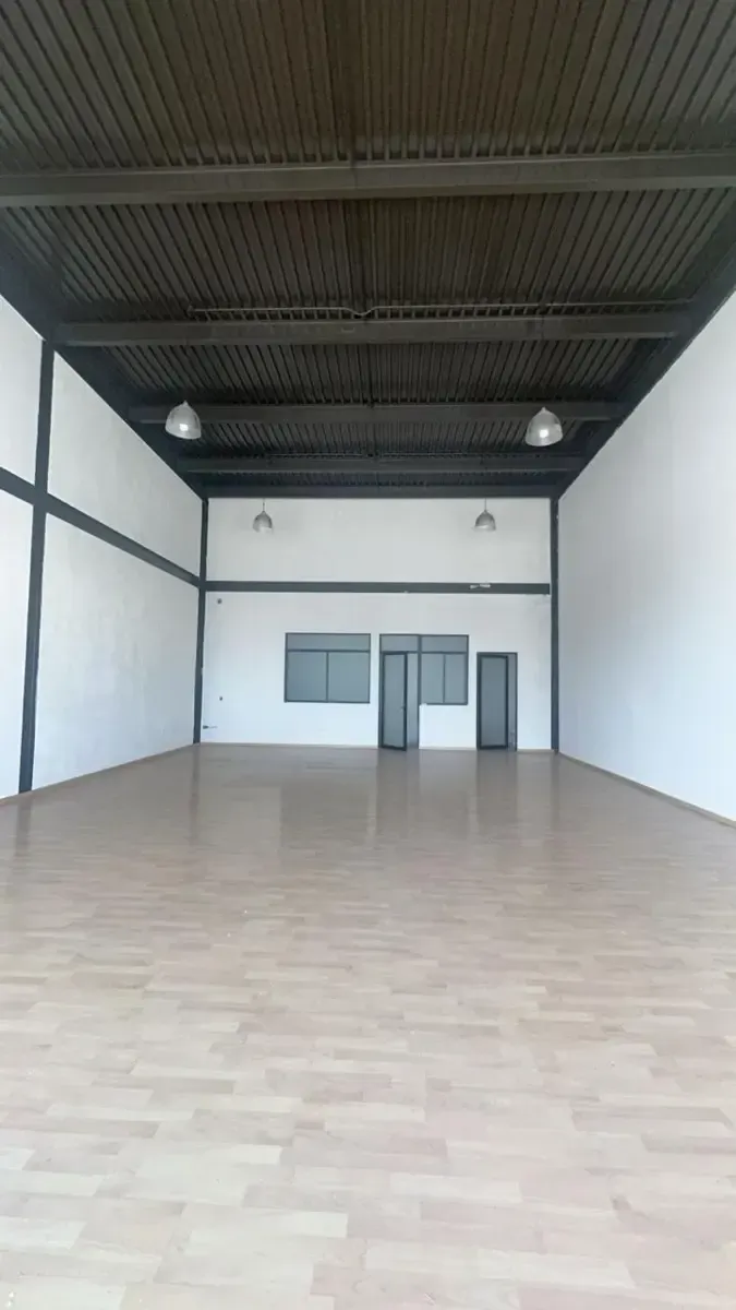 Local Comercial Spot2