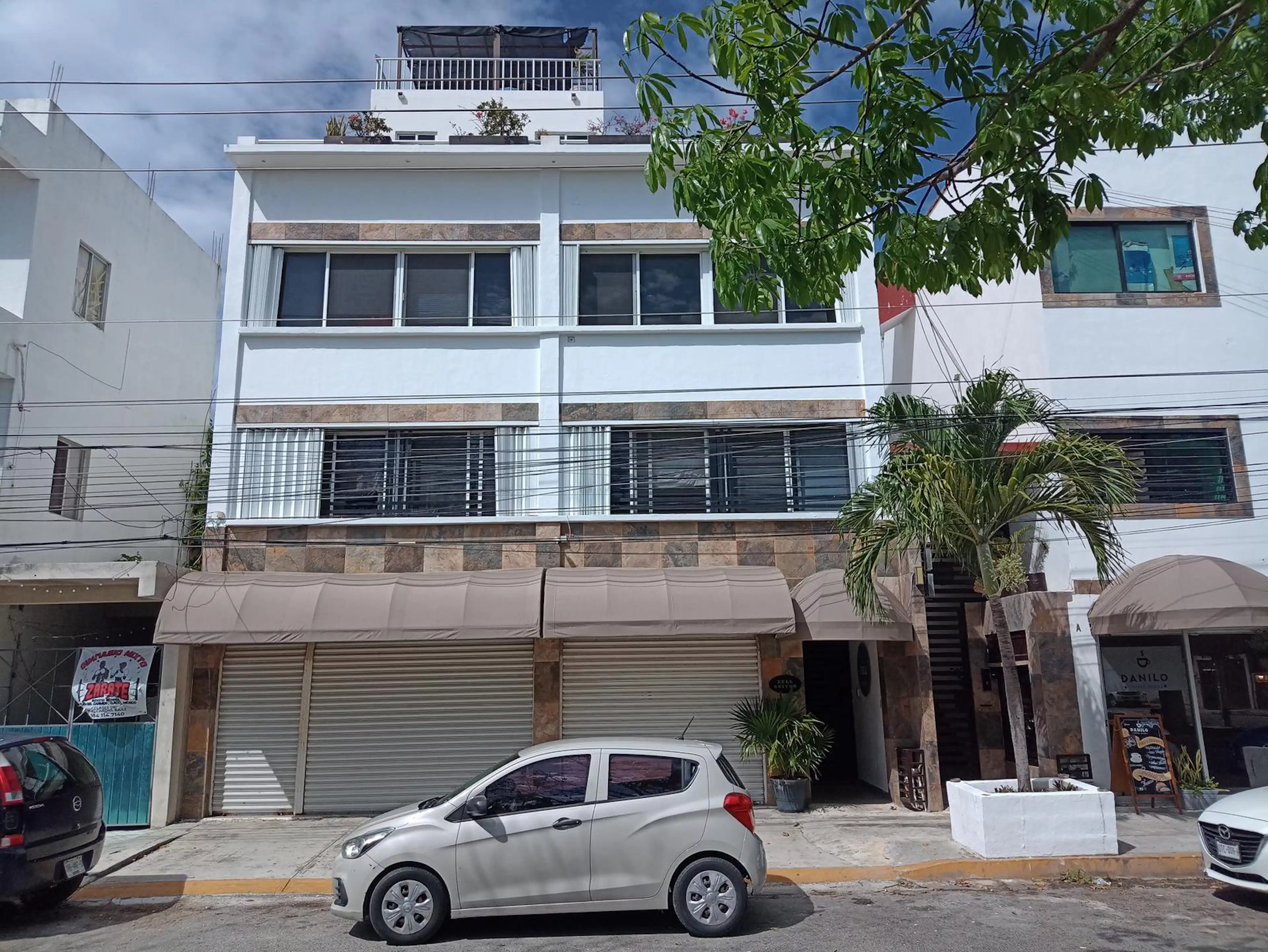 Edificio En Venta Sobre Av. Colosio A Unos Pasos De La Playa P4472 S/n