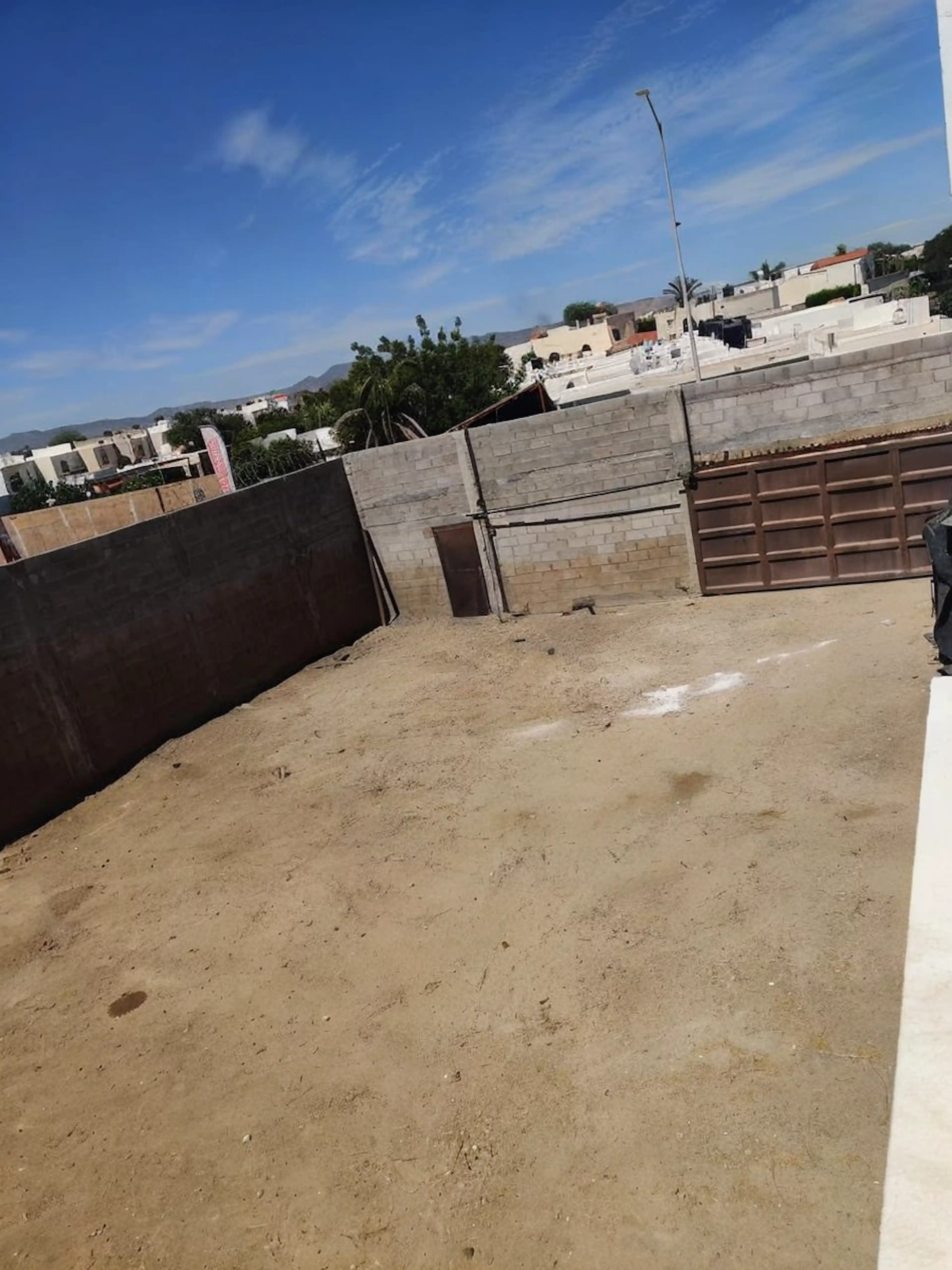 TERRENO EN RENTA EN COL. LA MANGA