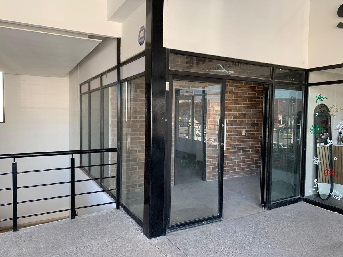 Local Comercial Spot2