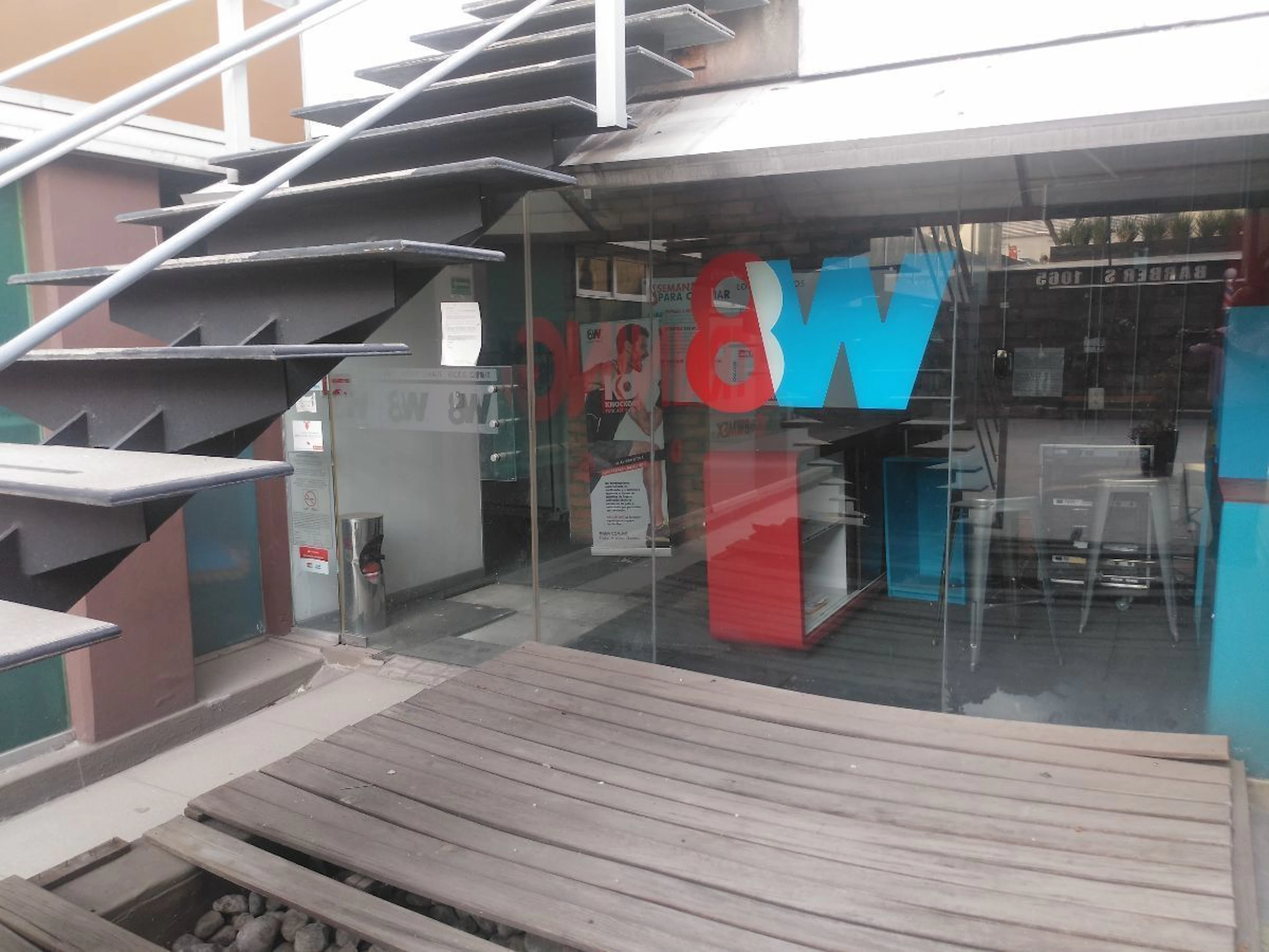 Local Comercial Spot2