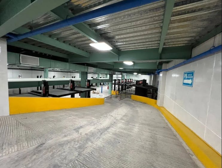 Local Comercial Spot2