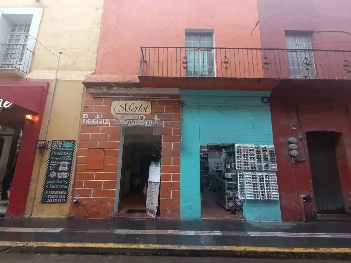 Local Comercial Spot2