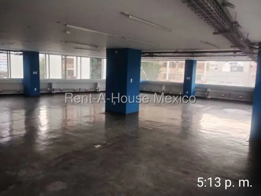 Local Comercial Spot2