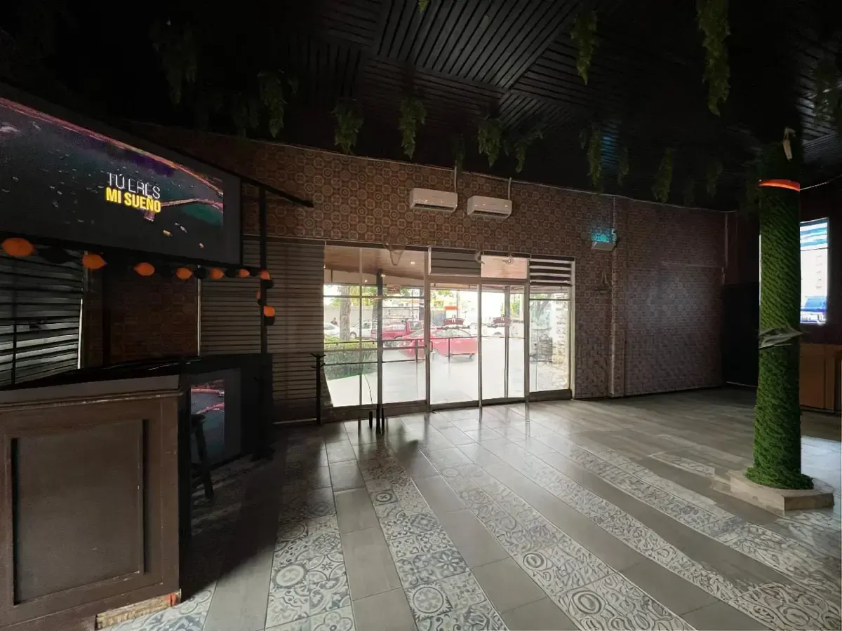 Local Comercial Spot2