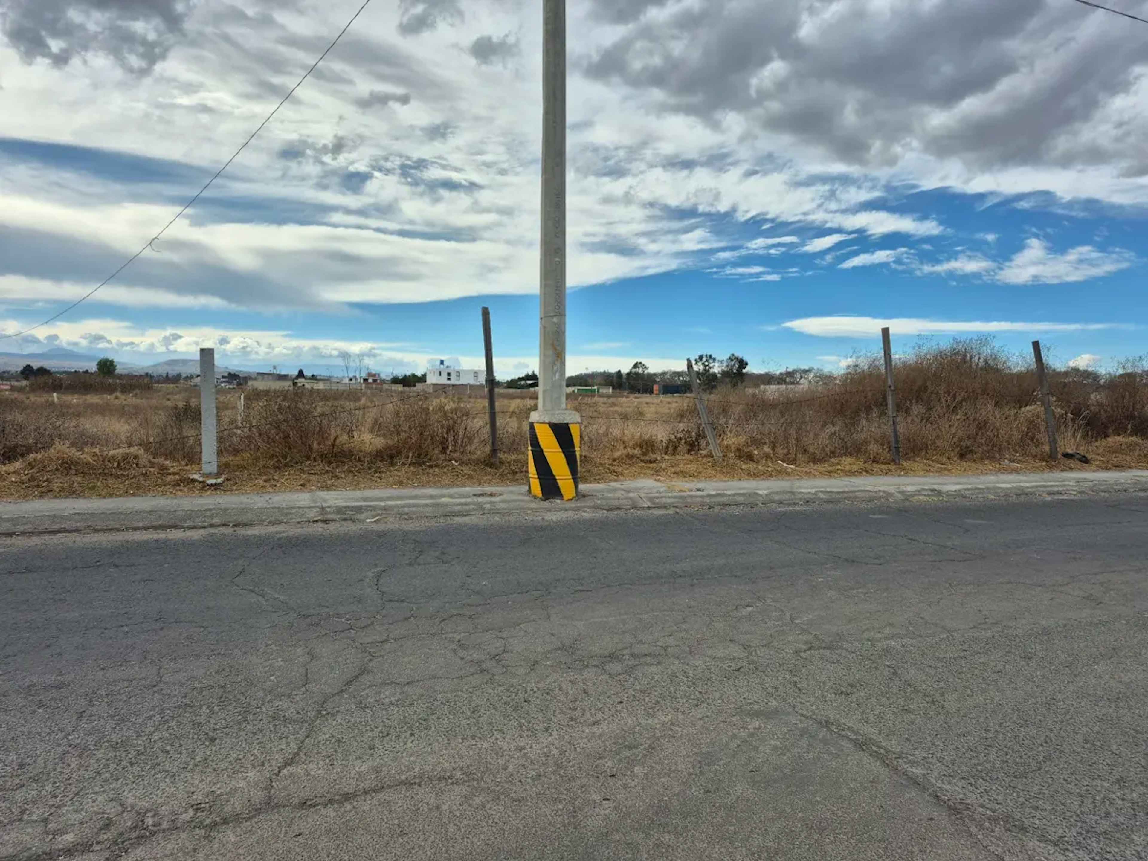 Terreno En Venta En San Miguel Totocuitlapilco, Metepec, México