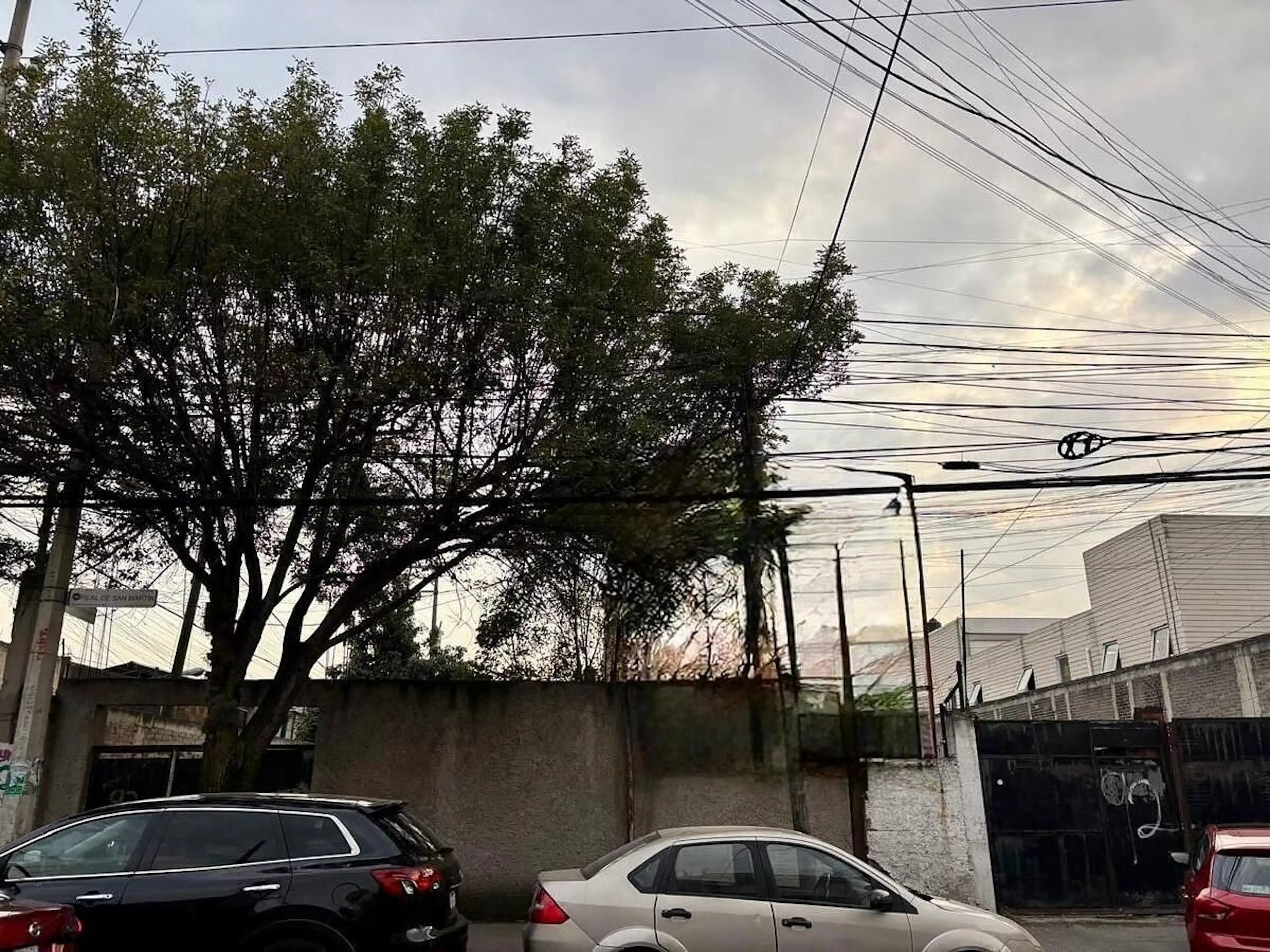 Terreno con uso de suelo mixto en venta en Azcapotzalco, 1,198 m²
