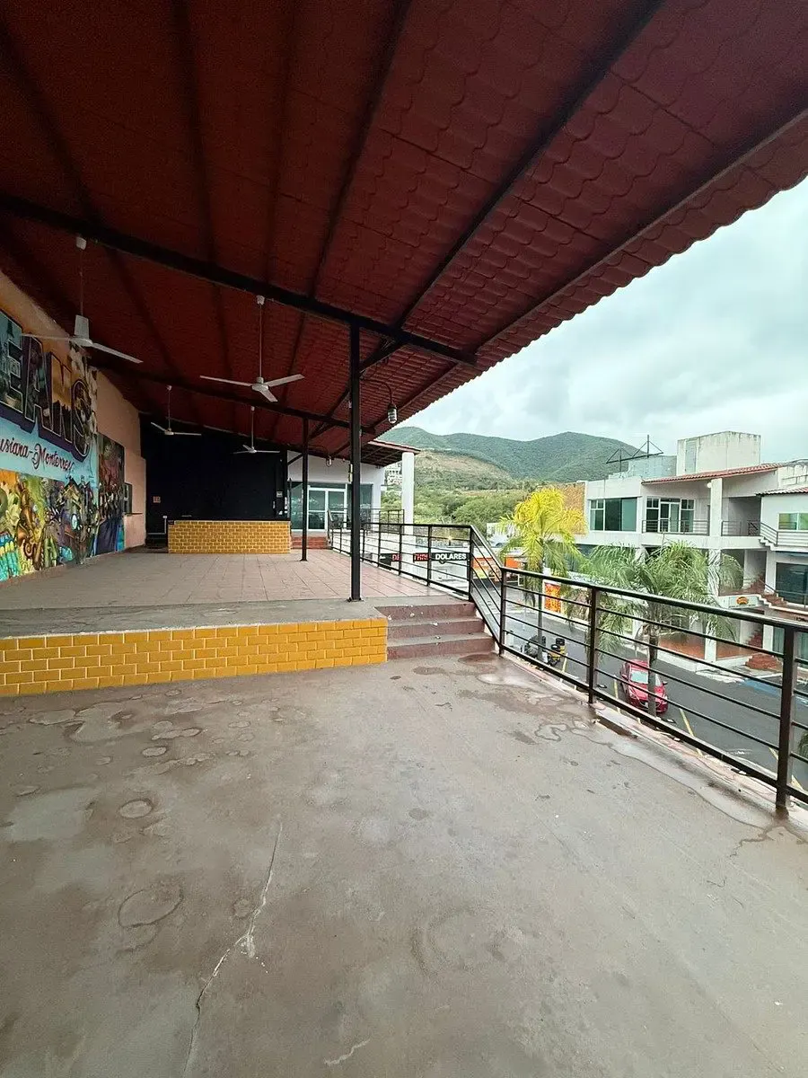 Local Comercial Spot2