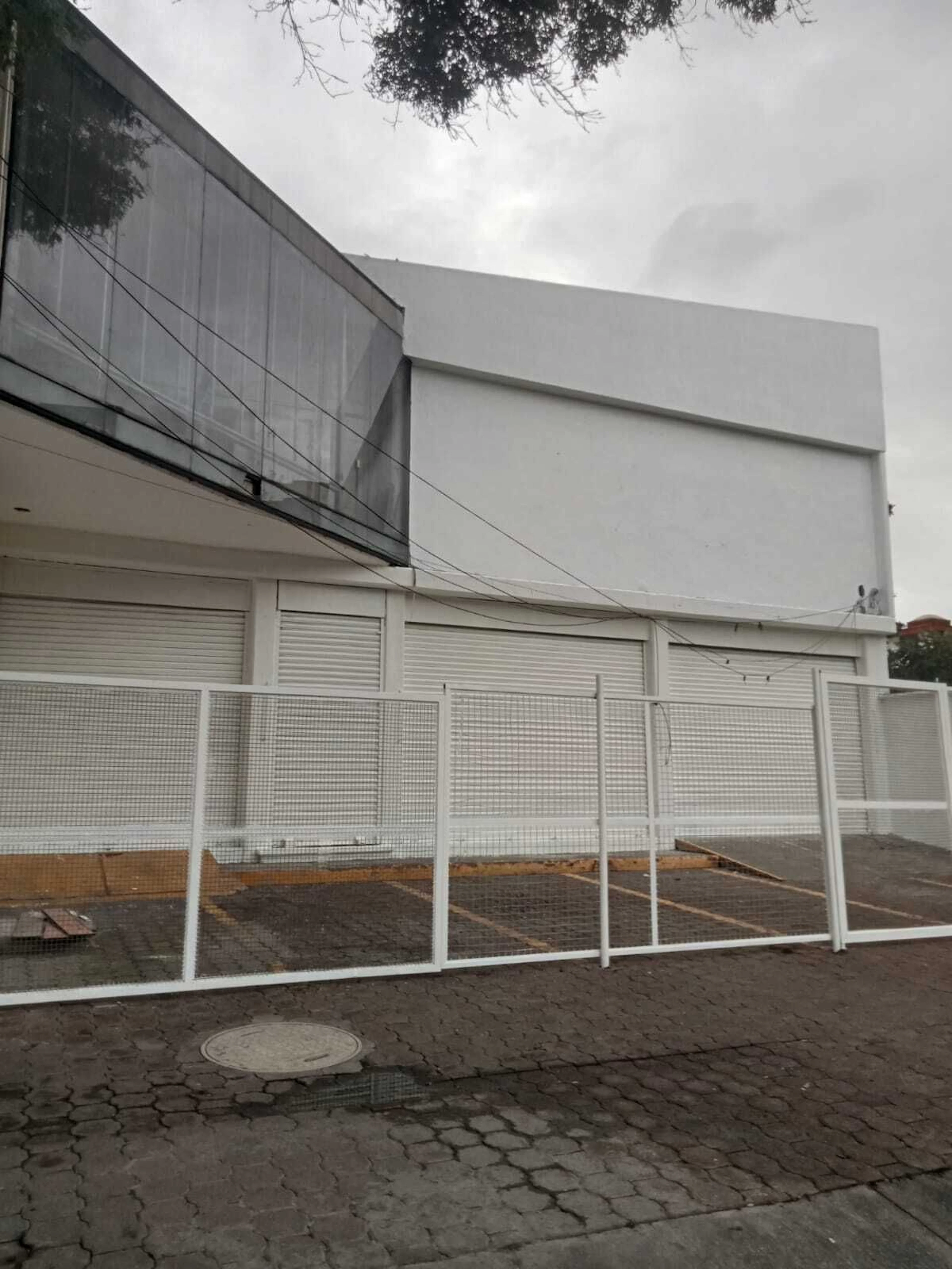 Local Comercial Spot2