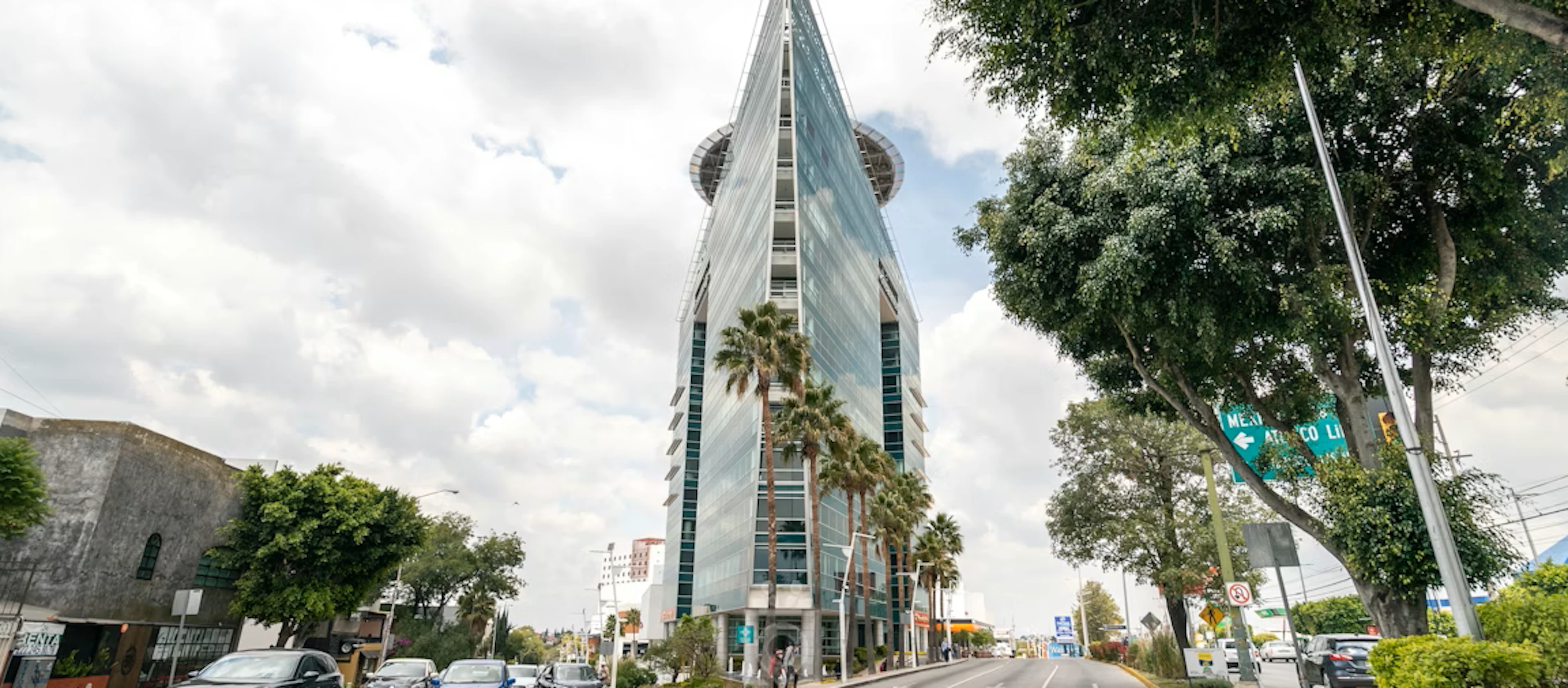 Regus Triangulo 5-7p-photo