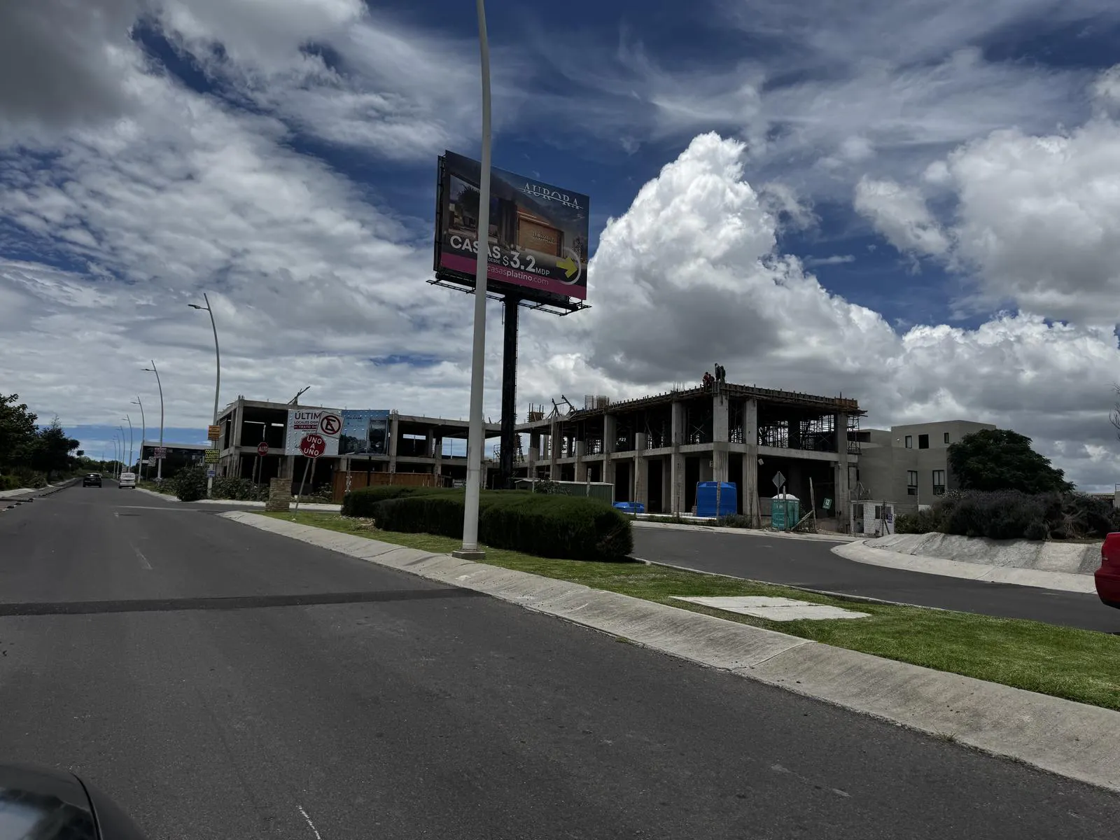 Local Comercial Spot2