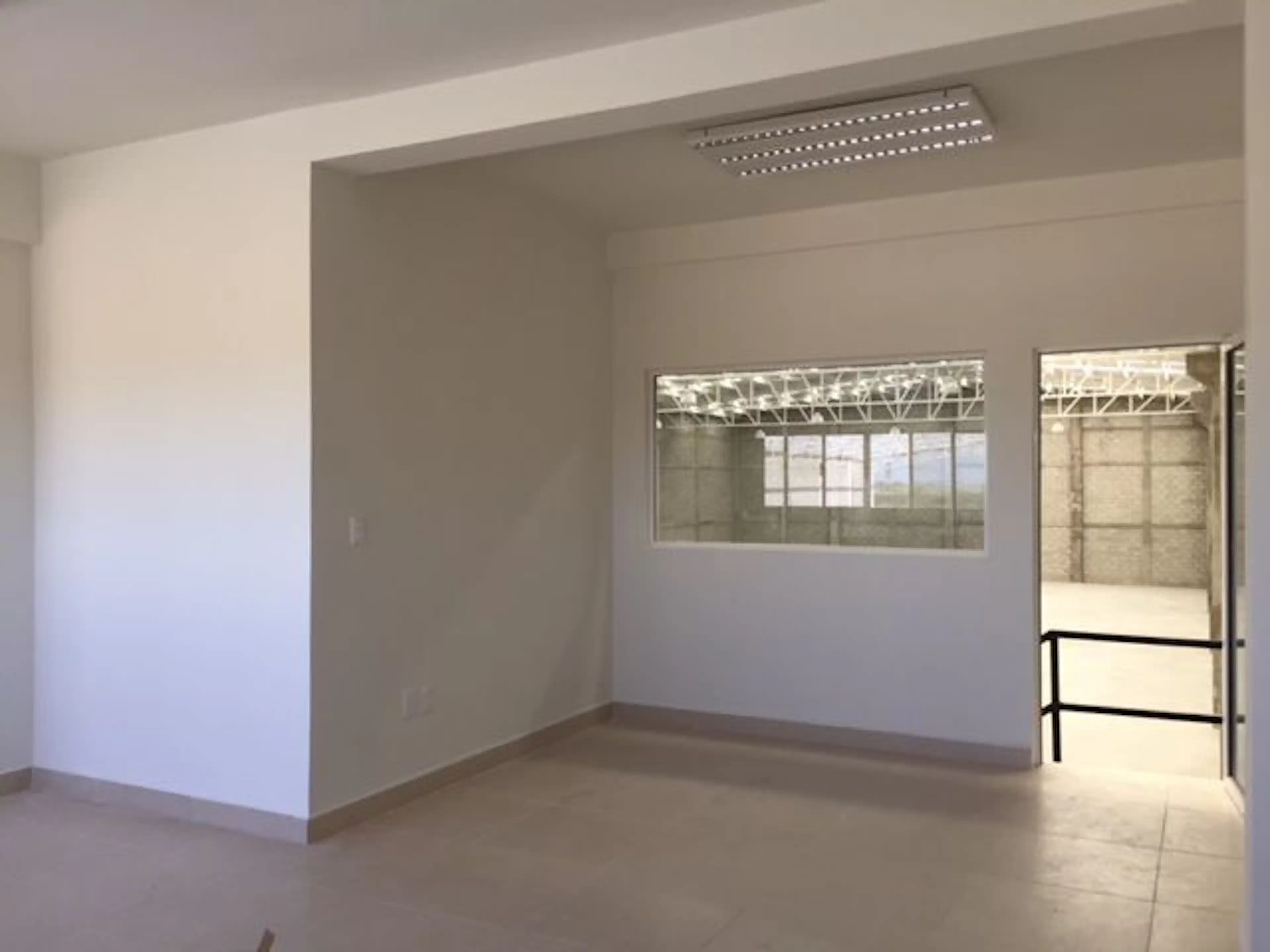 BODEGA EN EXCELENTE UBICACION (SMART PARK) GTO.