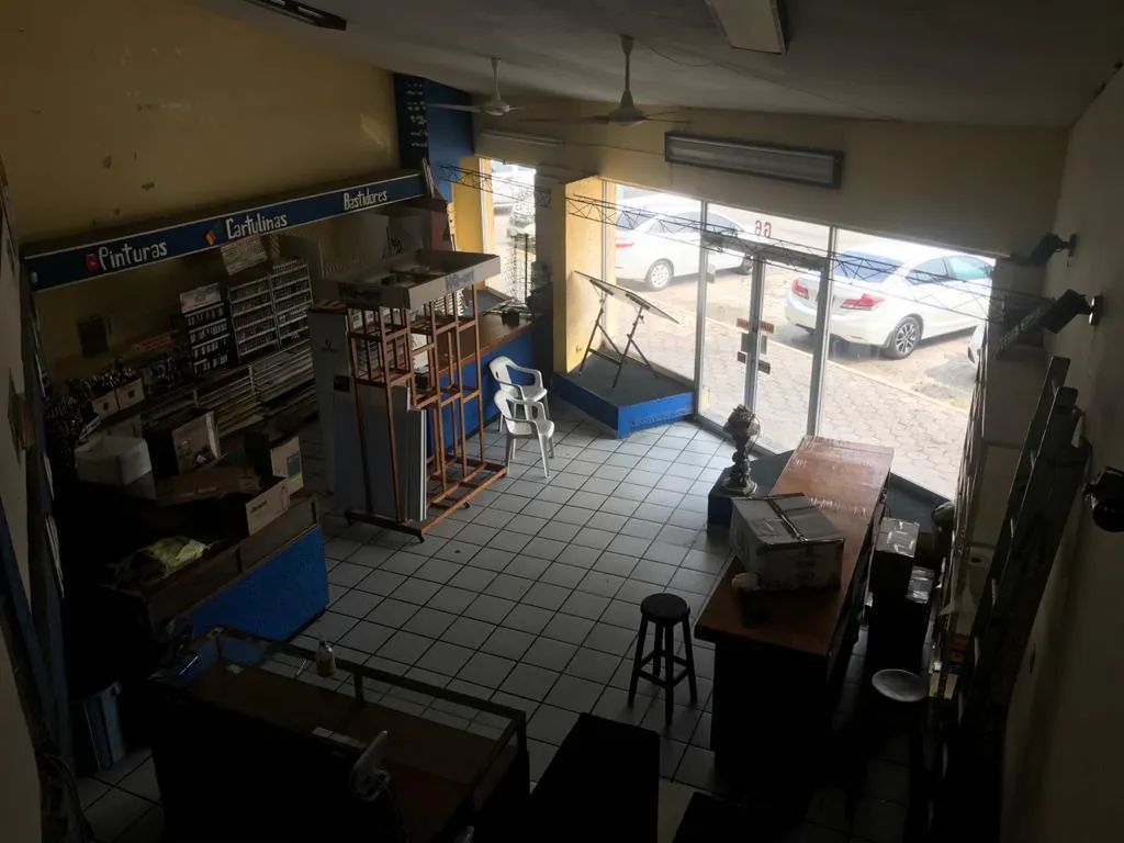 Local Comercial Spot2