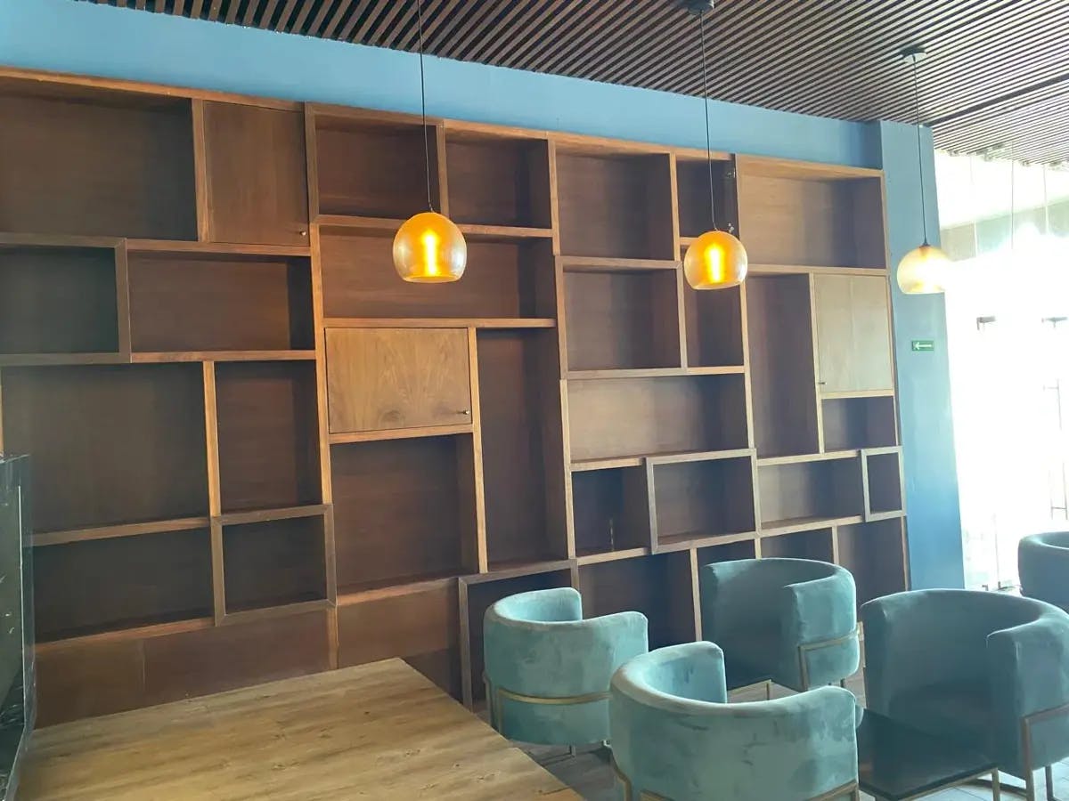 Local Comercial Spot2