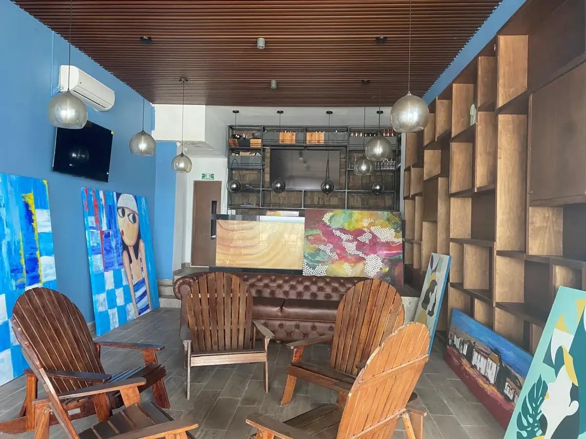 Local Comercial Spot2