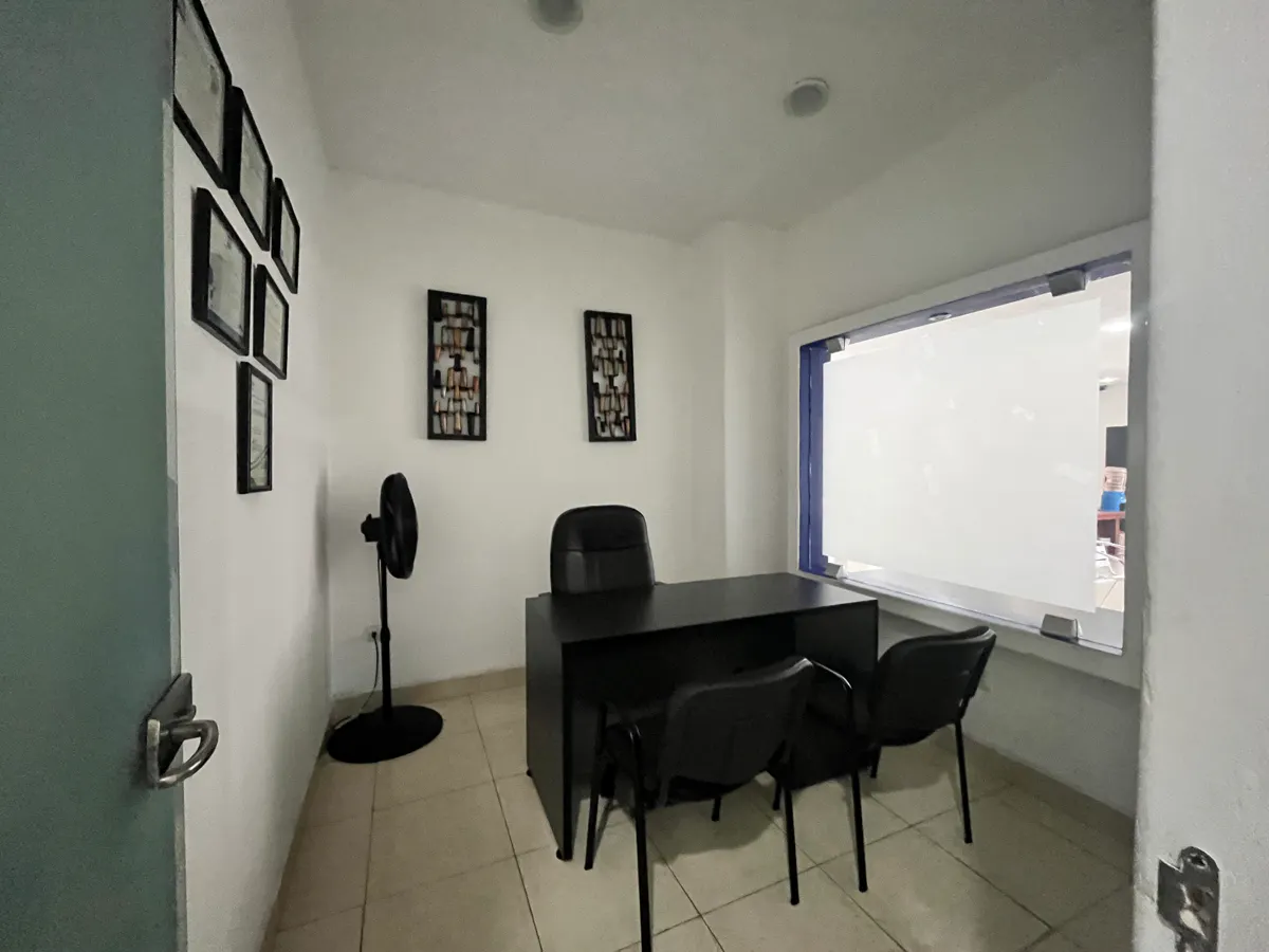 Local Comercial Spot2
