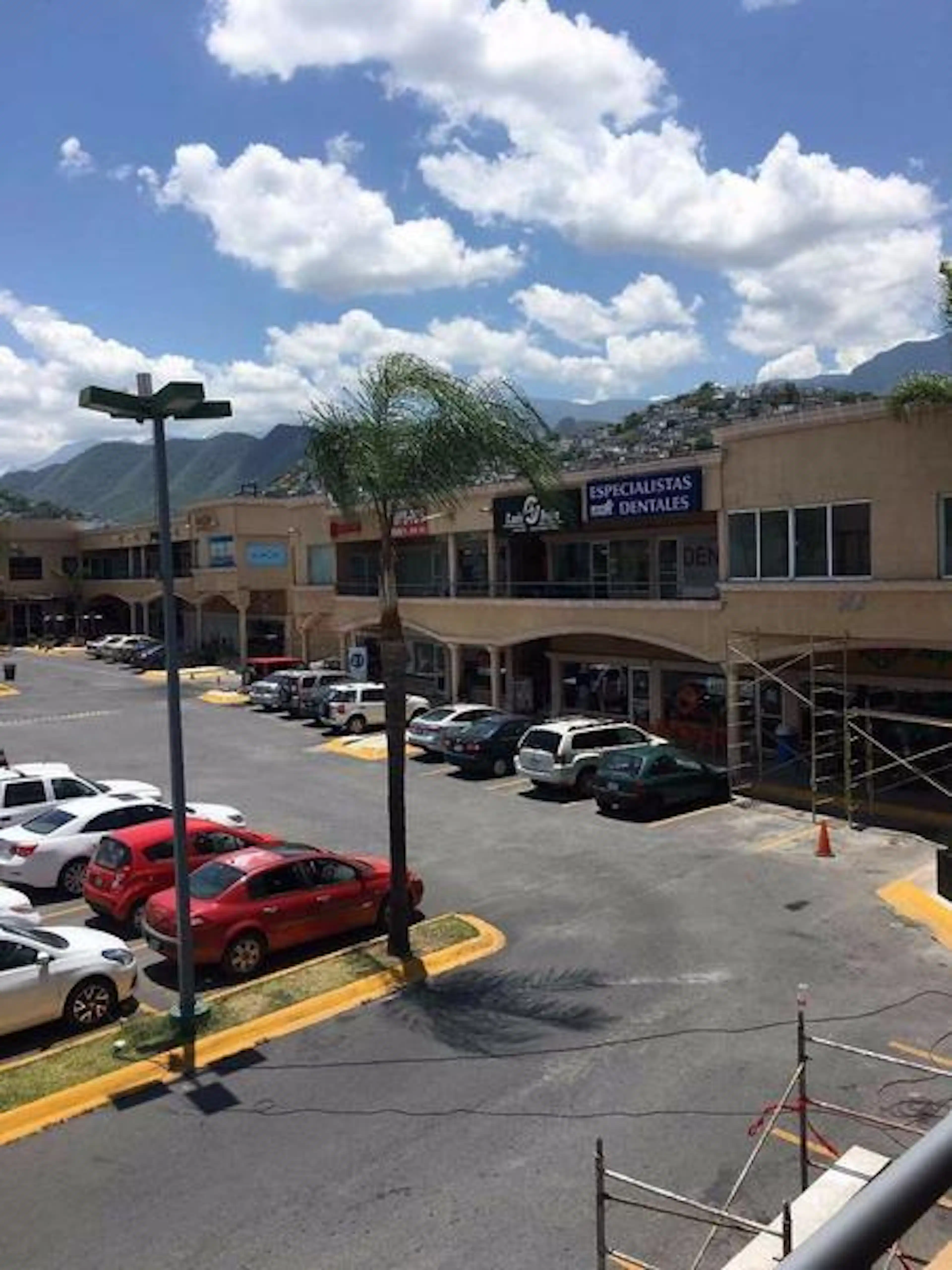 LOCAL EN RENTA EN PLAZA REGIA S/N