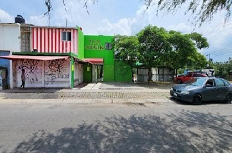 Local Comercial Spot2