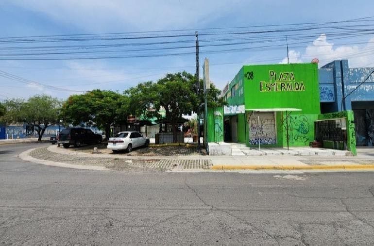 Local Comercial Spot2