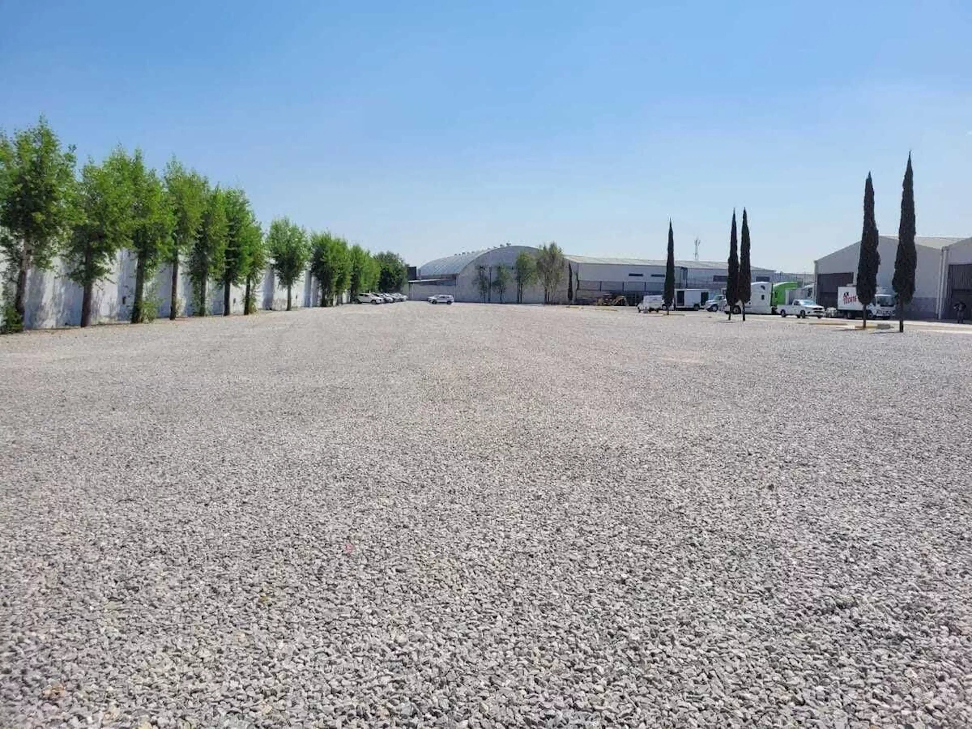SE RENTA PATIO DE MANIOBRAS 2,000 M2 UBICADO EN CUAMATLA CUAUTITLAN IZCALLI