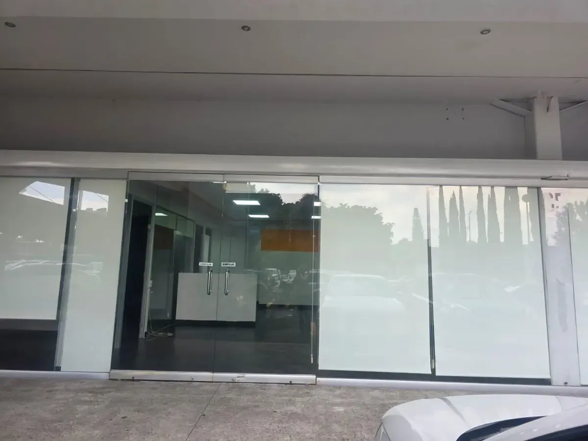 Local Comercial Spot2