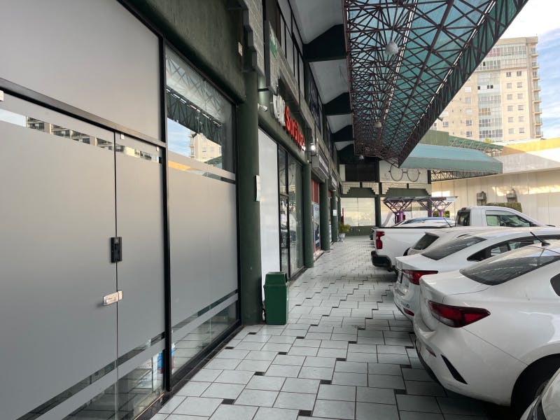 Local Comercial Spot2